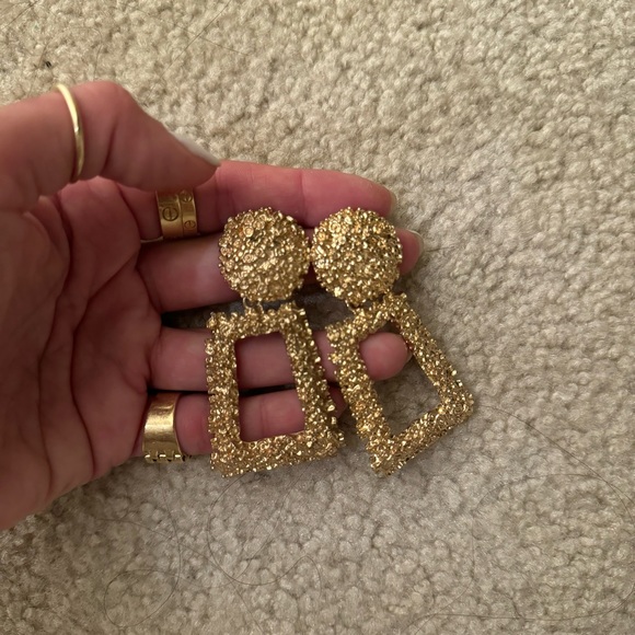 Zara gold earrings so pretty - Picture 2 of 5